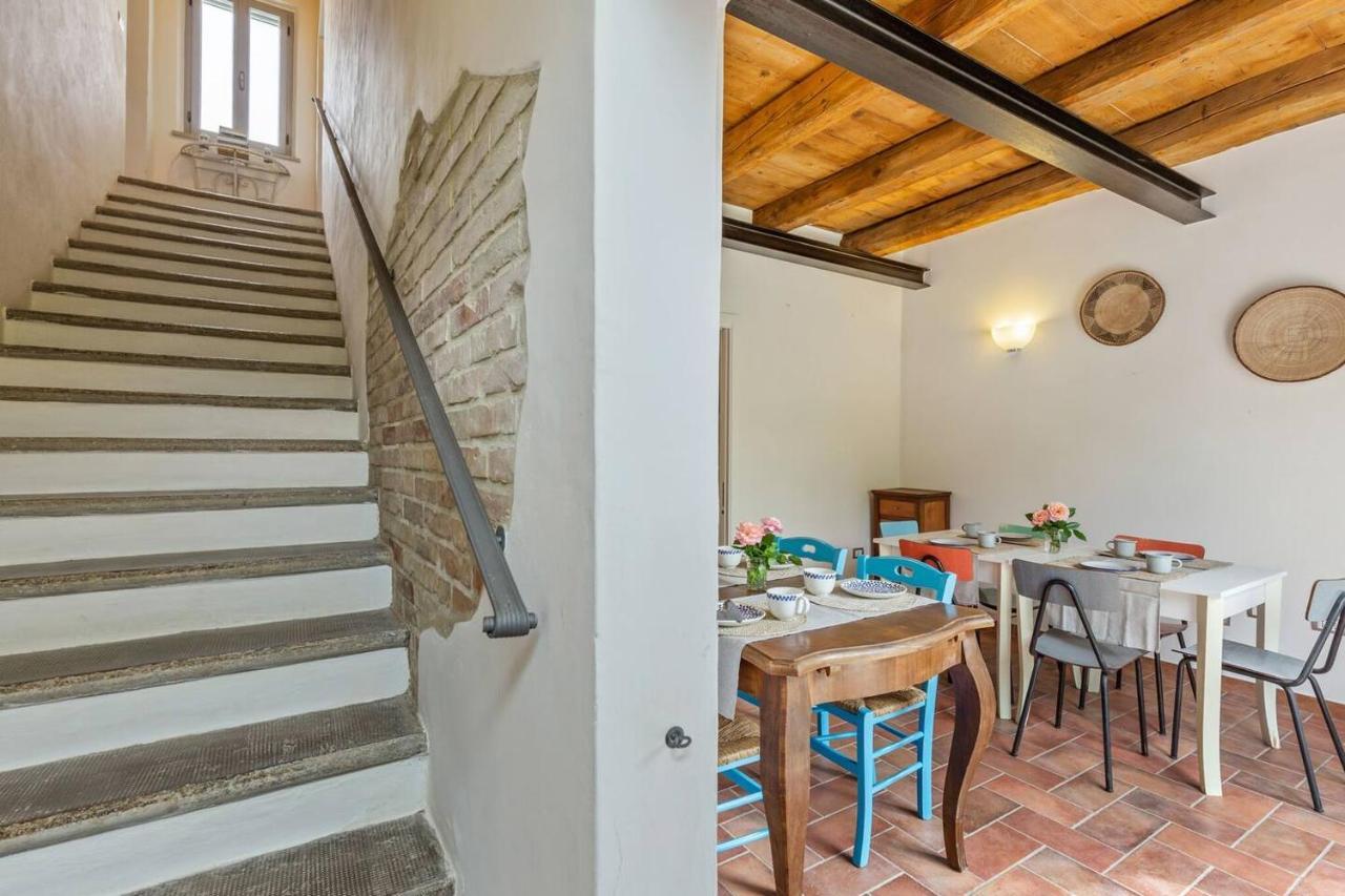 Grande Villa Storica Per Vacanze Con Giardino Privato E Piscina Ostra Екстериор снимка